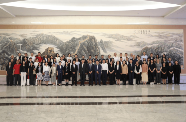闻喜策略 中国上市公司协会2025年投资者关系管理专业委员会工作会议在京召开